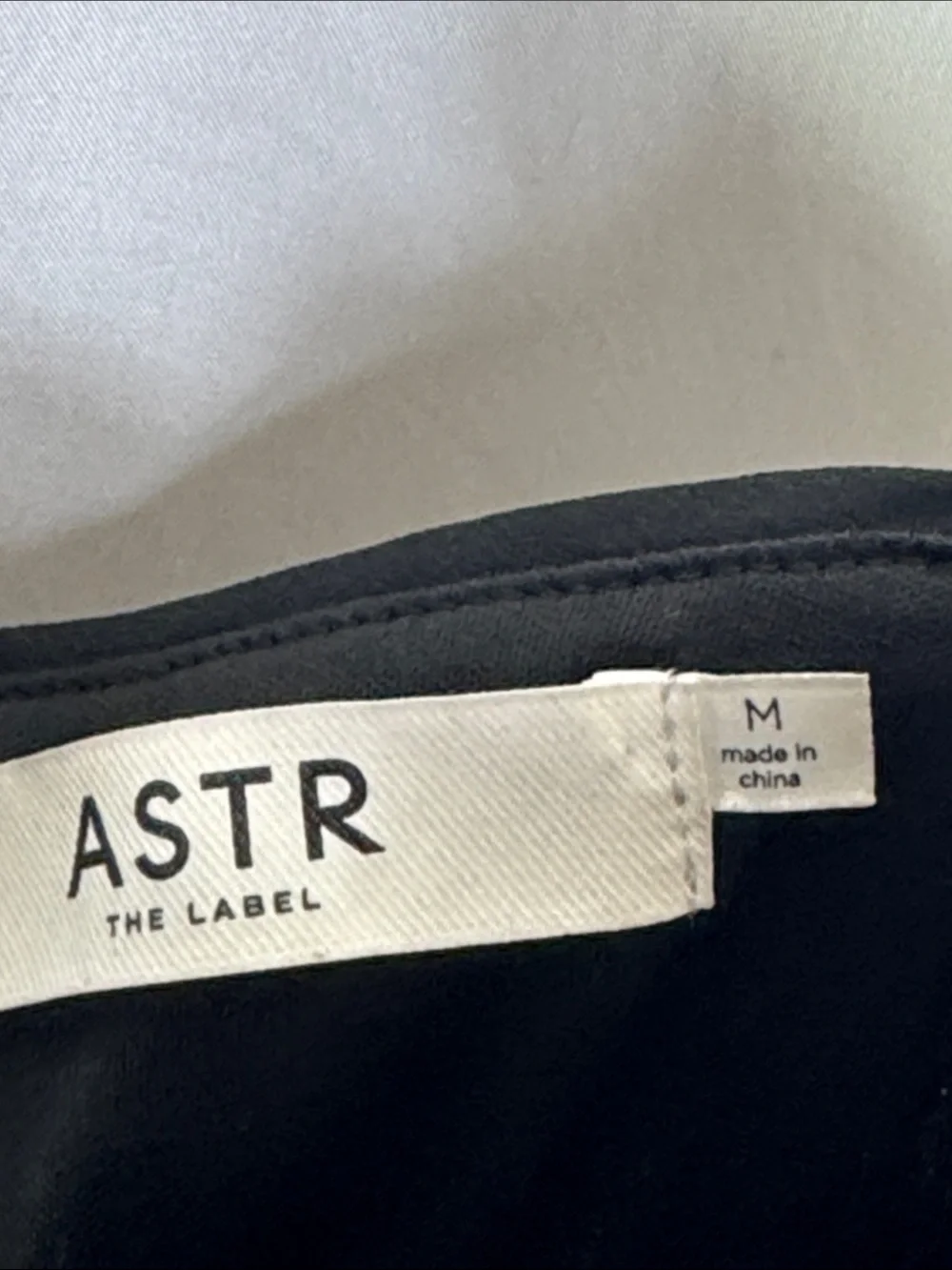 ASTR The Label Sequin Mini Dress Size Medium Black New Sleeveless - Picture 8 of 10